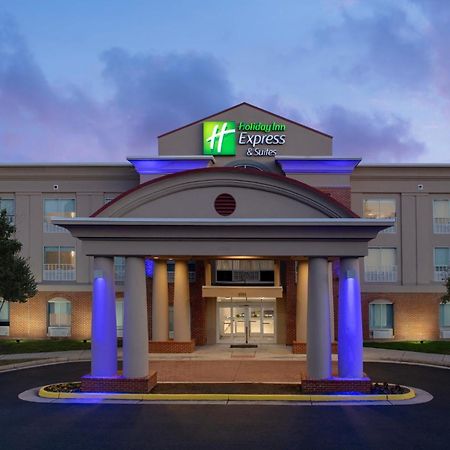 Holiday Inn Express & Suites Alexandria - Fort Belvoir By Ihg Exterior foto